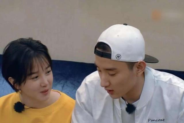 继林允之后陈学冬又撩黄婷婷了在湖南卫视间接接吻