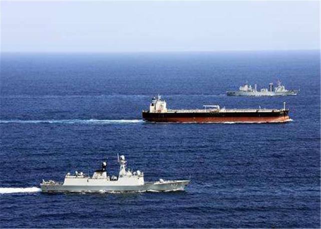 中国终于出手了!84艘巨轮扬帆连夜开赴中东,美国眼红不已
