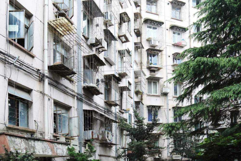 老旧小区改造的深圳样本:拆不动赔不起 房价与房租齐攀升