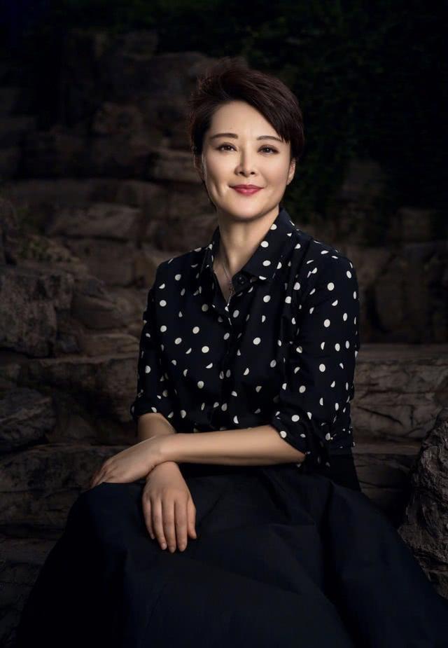 被误解的袁立:演员,公益,教徒,一个你看不懂的人