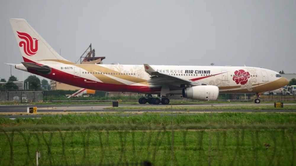 图:不复存在的"紫金号"涂装 摄影:拉上窗帘回想起直航时决策者们的