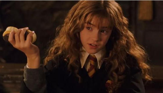 哈利波特7位高人气女角色赫敏上榜看到最后她凭什么