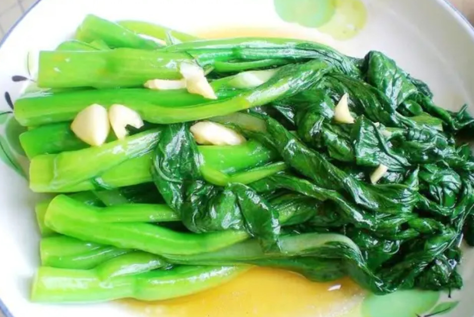 炒青菜时掌握好这3个技巧炒好的青菜又绿又亮还好吃