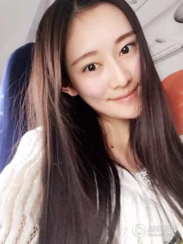 中戏女生刘香晒成长史被赞从小美到大