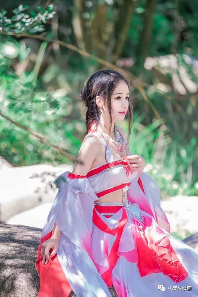 cos古风小姐姐锦鲤抄