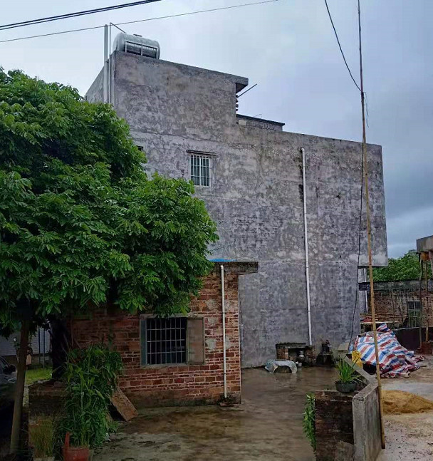 带走章子欣的女租客青春往事：初恋被父母打散 与梁某华相识东莞