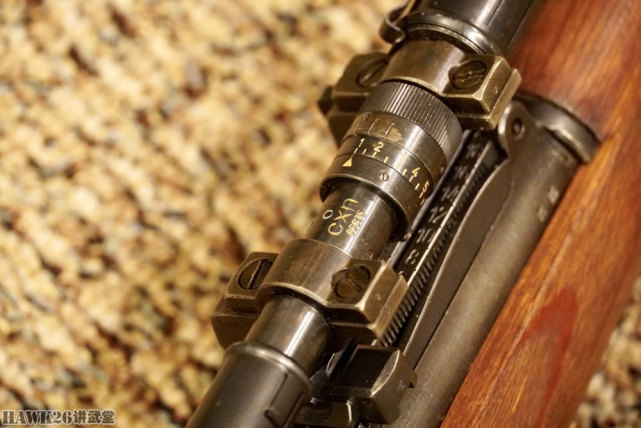 毛瑟98k侦察步枪 美国华人展示珍贵收藏 特写照感受精彩细节