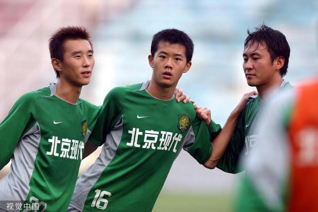 黄博文与北京球迷恩仇录:冠军1v13刺痛 回国只回国安成往事