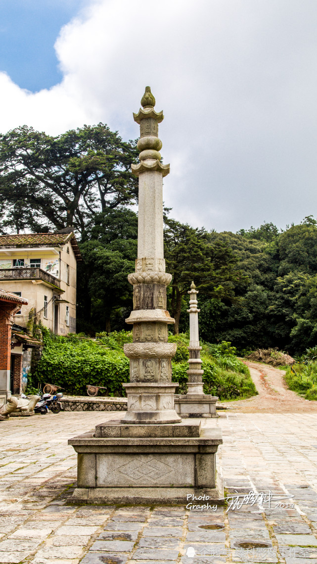 莆田龜山福清寺,攝影:龐珍科趁著沒下雨,一早就驅車從石室巖