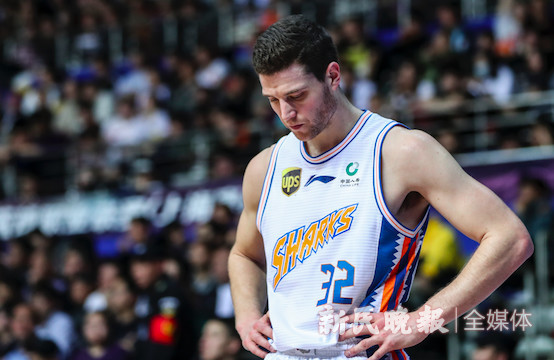 上海男篮为何没有续约cba得分王弗雷戴特?