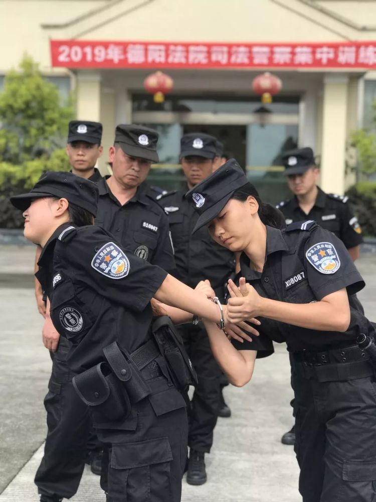 帥哭了!原來你是這樣的司法警察