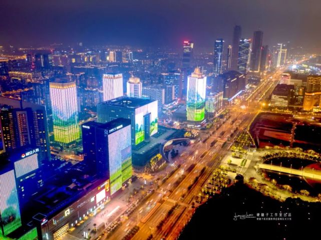 河西中央商场为什么成了网红滑铁卢