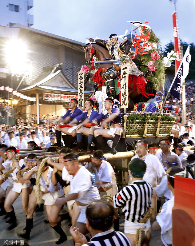 博多祇园山笠祭又叫做博多山笠节 是日本三大重要民间节日之一