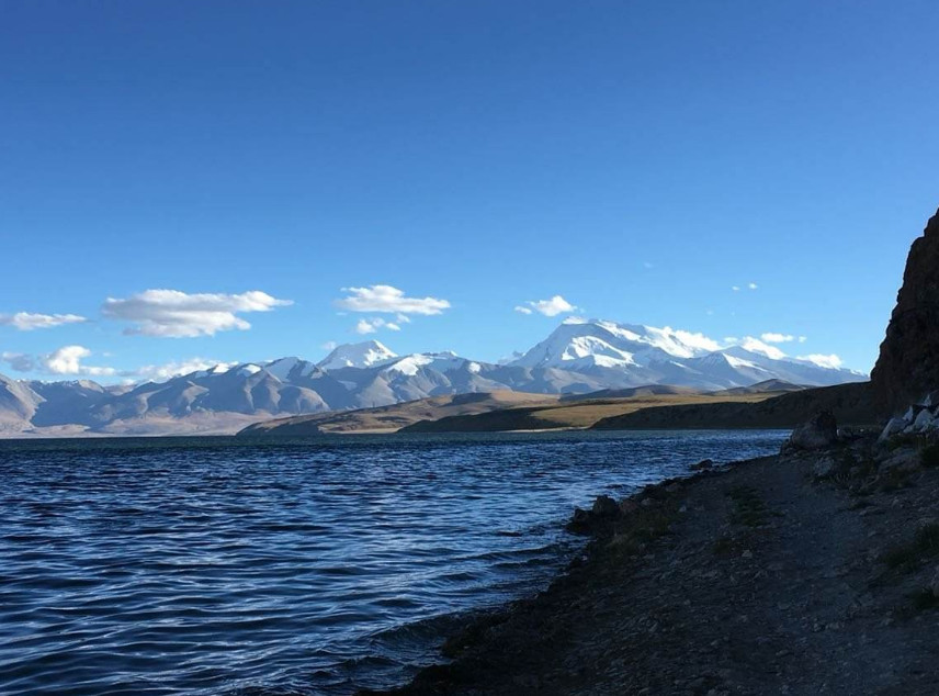 河水向南穿過喜馬拉雅山,然後再匯入恆河的主源,從世界上最乾淨的水源