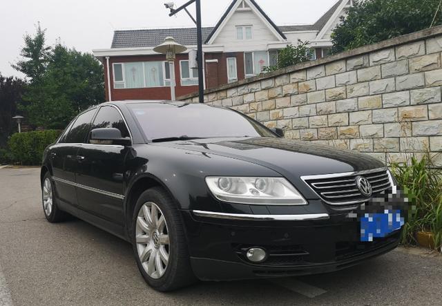 21万多公里的老辉腾,哪怕是丐版都让人敬畏,20万值不值?