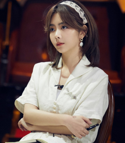 谭松韵为何这么红?得知她的经纪人是谁后,网友