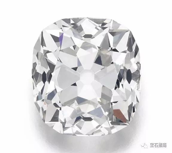 英国女子花10英镑买二手"玻璃"戒指,竟是26 克拉钻石