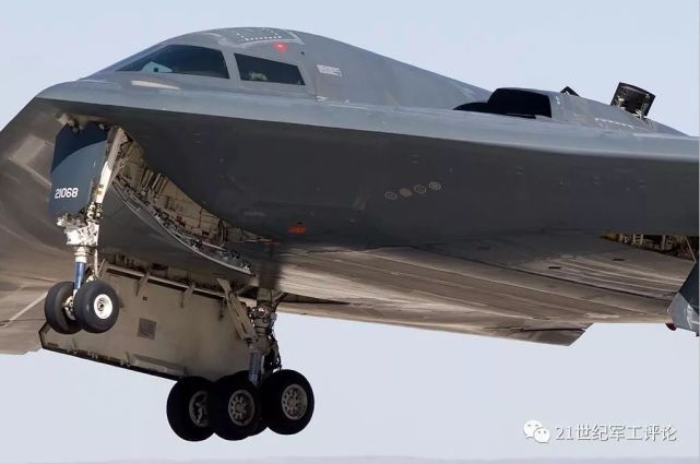 起飞重量:170,600公斤;发动机:4具通用电气f118-ge-100无后燃器涡扇发