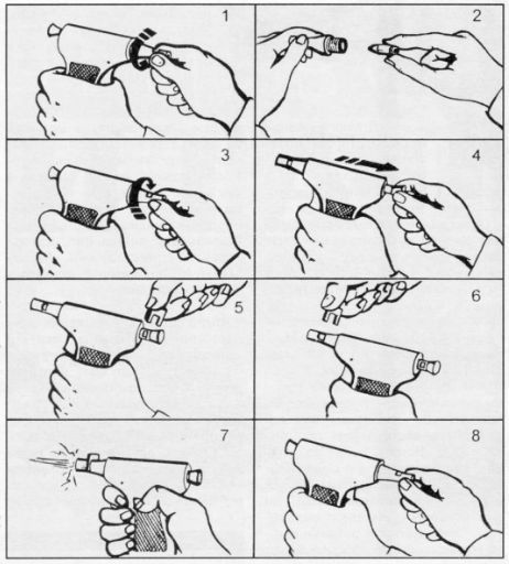 "越南"鹿枪的结构图,发射器在手枪顶部铸成一个圆柱体.