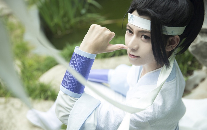 小哥哥cos蓝景仪,有谁注意他的抹额,网友:道友,这不雅正啊