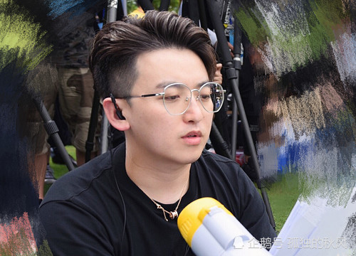 难怪《跑男》导演姚译添如此厉害,得知他的大学专业,网友:牛掰