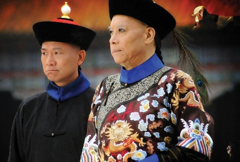 这个太监的名字叫做安德海,在刚刚八九岁的时候就已经被净身送进了宫