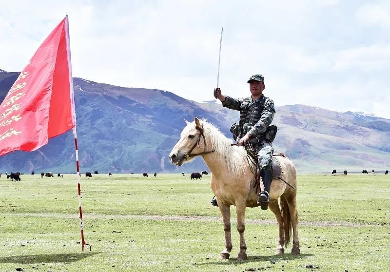 果洛公安学党史丨康巴汉子尼都塔生:带着骑兵连,冲锋!