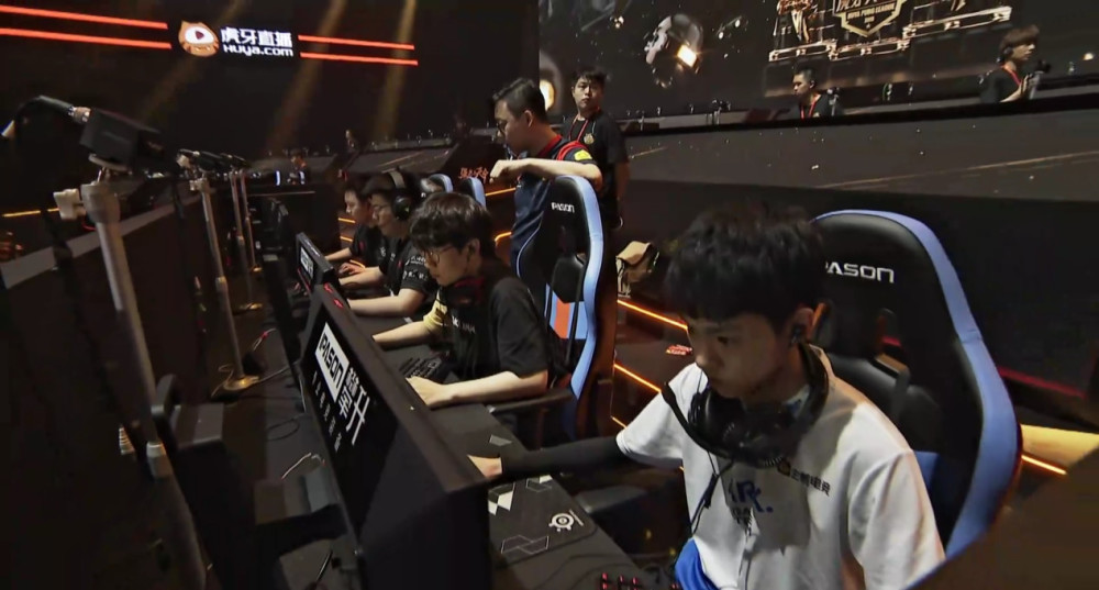 绝地求生:全明星赛国家队表现可圈可点,解说:韦神毫无游戏体验