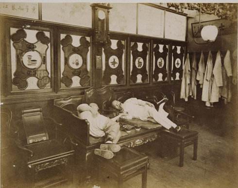 为何同为东亚国家,日本叫中国东亚病夫?我们给取的外号更羞耻