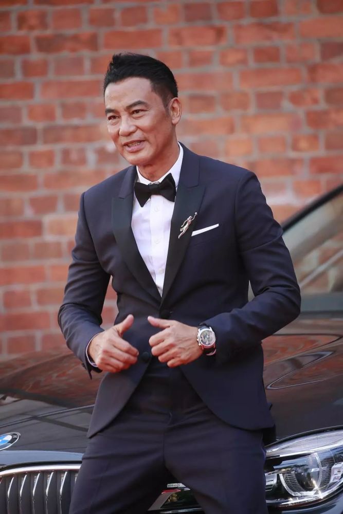 昨天遇刺的任达华:不光是影帝,竟然还是楼王!