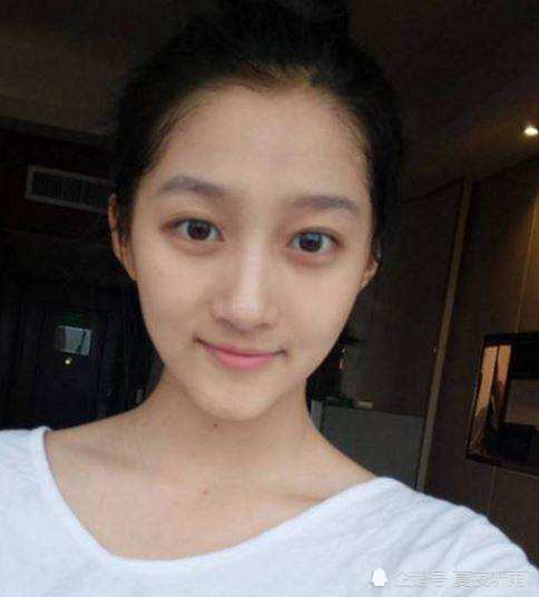 同样是素颜照 躲过了周洁琼 抗住了热巴 看到图4才懂天生丽质 腾讯新闻