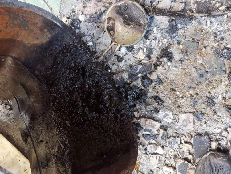 广东韶关 大排档油烟管道未清洗酿火灾 经营者被行政拘留10天