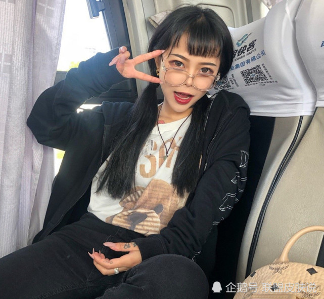 说到顾茜茜很多人都是熟悉的吧,一个在快手中的