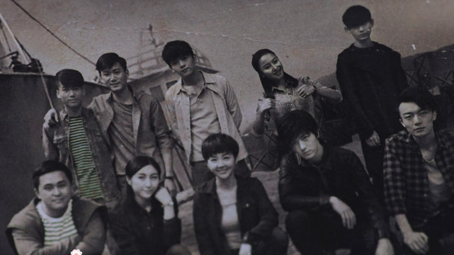 根据电视剧《怒海潜沙》剧情描述,20多年前,西沙考古队员总共有11人