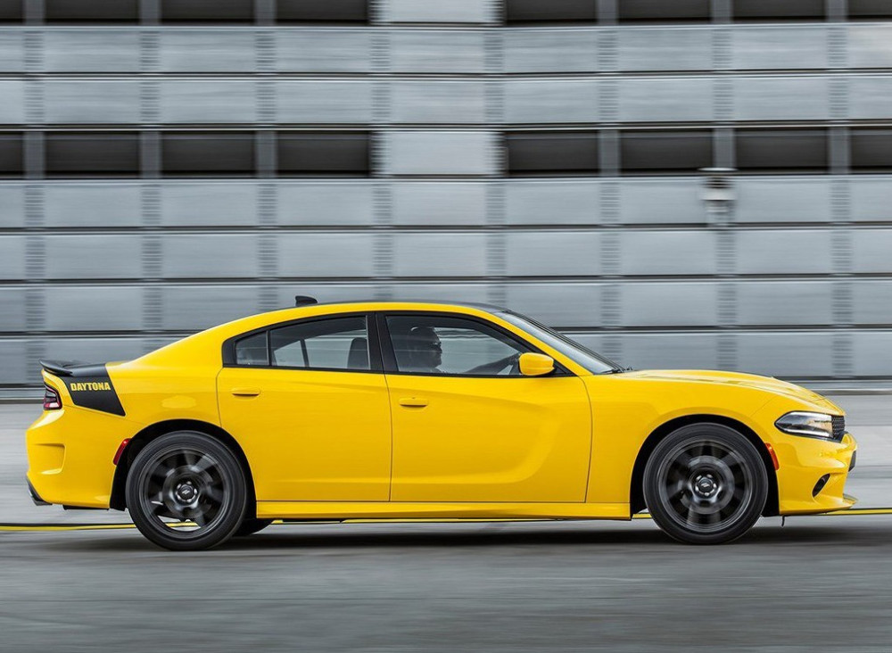 搭载5.7l v8 发动机——进口道奇-charger