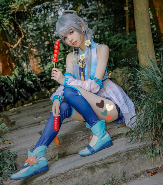 初中生cos"洛天依"走红,这么可爱的版本,谁扛得住啊?