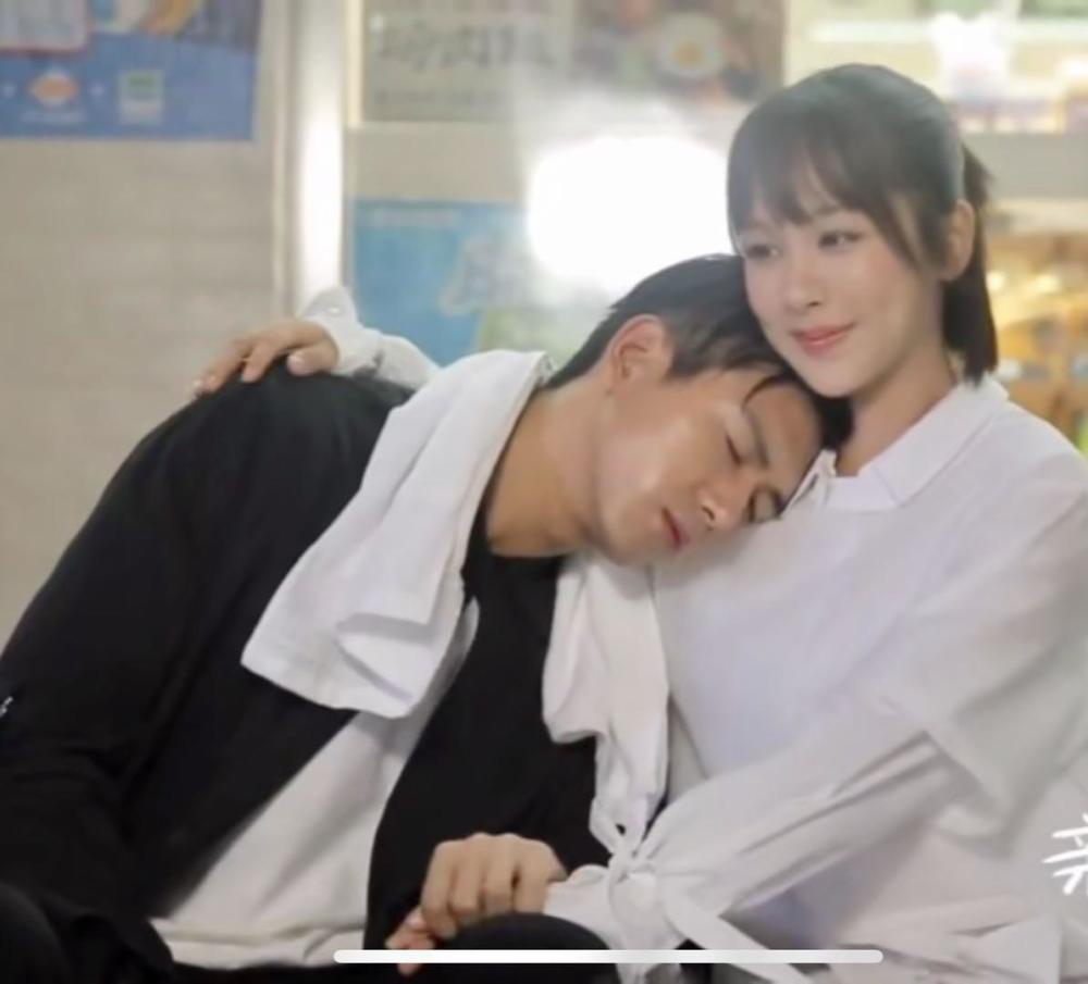 佟年归还"分手费",哭着说他对感情态度不端正,韩商言心痛