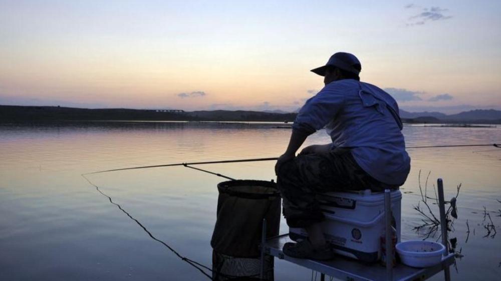 钓了5,6年鲫鱼了,还不知天热后鲫鱼爱藏在这里,我要钓它一窝