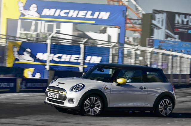 续航不到200公里 测试mini Cooper Se纯电动车