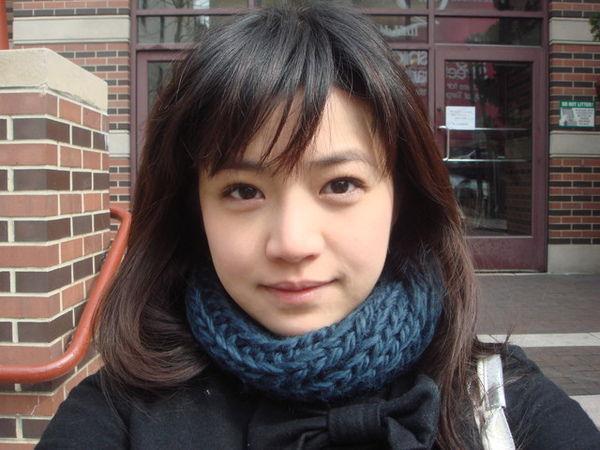 陈妍希下海揽客明码标价每晚数目短信内容曝光后本人亲自回应