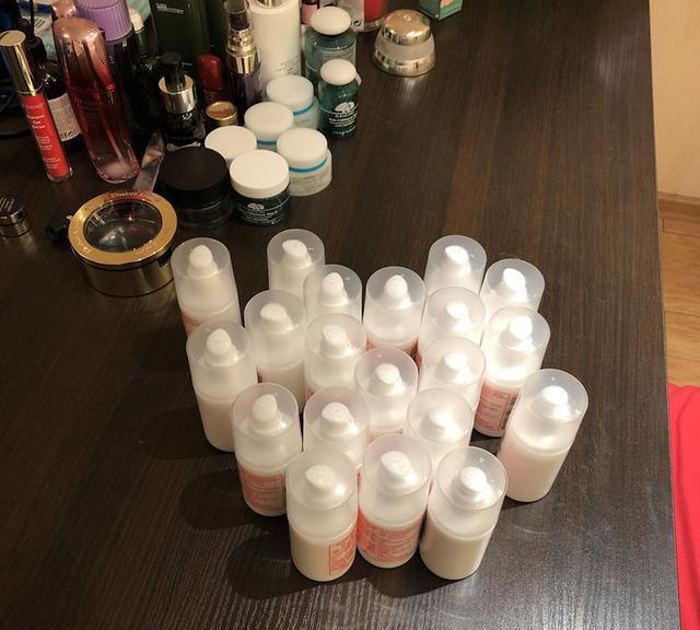 医院有一 医用药膏 全是维生素 5分钟恢复婴儿肌