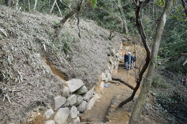 日本大阪饭盛城发现石墙遗迹 证实织田信长非石墙要塞发明人