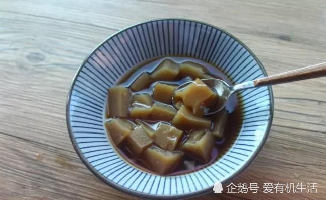 三伏天來一碗擇子豆腐,清熱解暑,加點醋和白糖,酸酸甜甜的