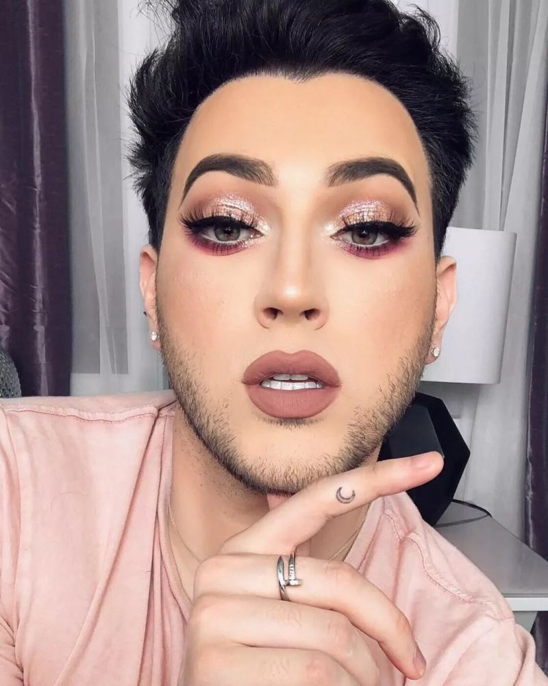 这些堪比drama queen的美妆男博主,简直是人间宝藏