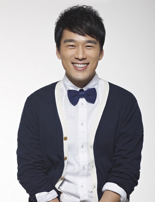 他并不是一味演员,只是一位幕后人员,后来以你为一些机遇成为了古天乐