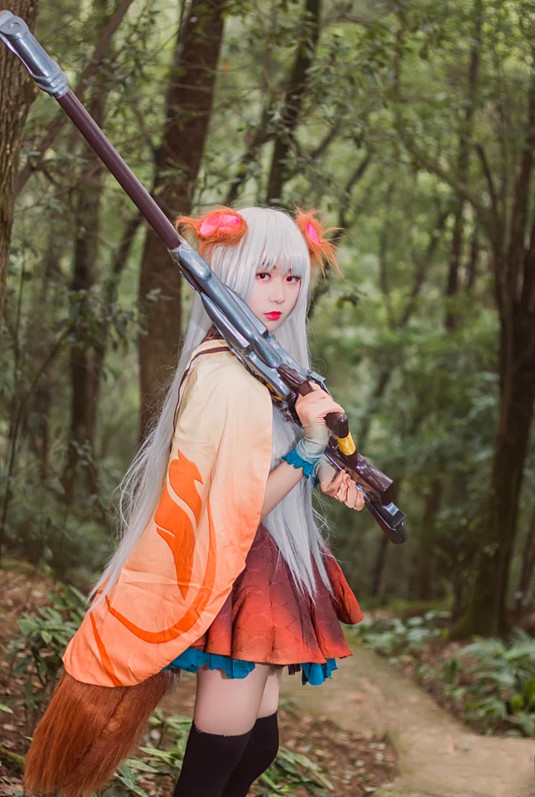 百里守约cosplay正片腿比狙击枪还要长这谁扛得住