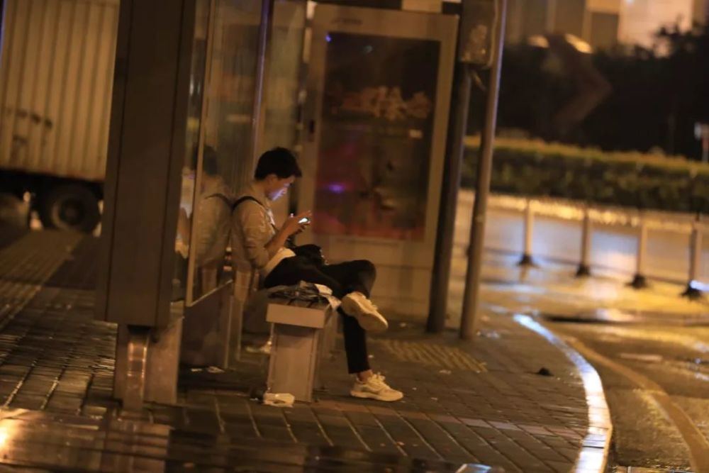 凌晨3点实拍,贵阳街头真实一幕!你绝对没见过