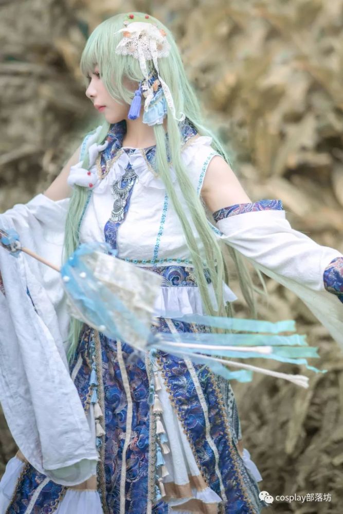 请点亮右下角的小花,谢谢!