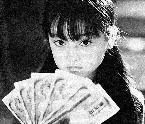 赵丽颖|生娃复出的赵丽颖是如何神奇的美到开挂甚至升阶的？