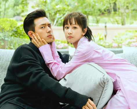 在网友们心中,还是继续期待胡一天和王真儿饰演,对于他们两人都非常